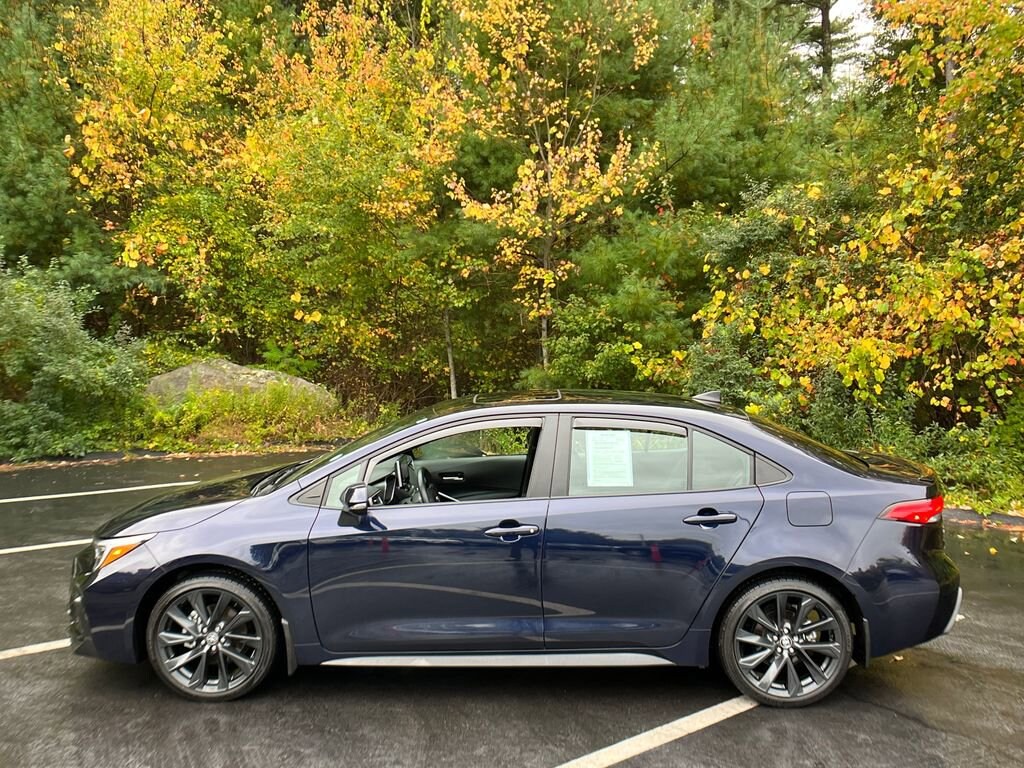 2023 Toyota Corolla XSE photo 2