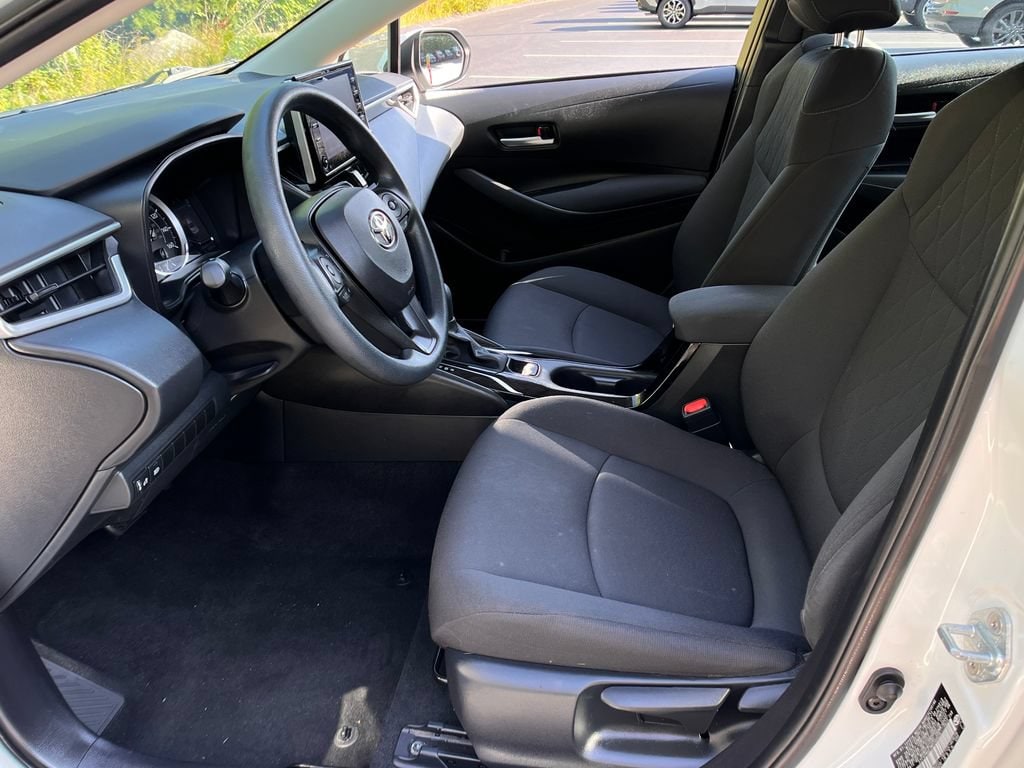 2021 Toyota Corolla LE - Photo 9
