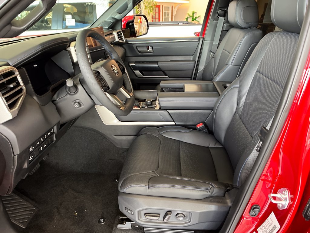 2026 Toyota Tundra Platinum - Photo 8