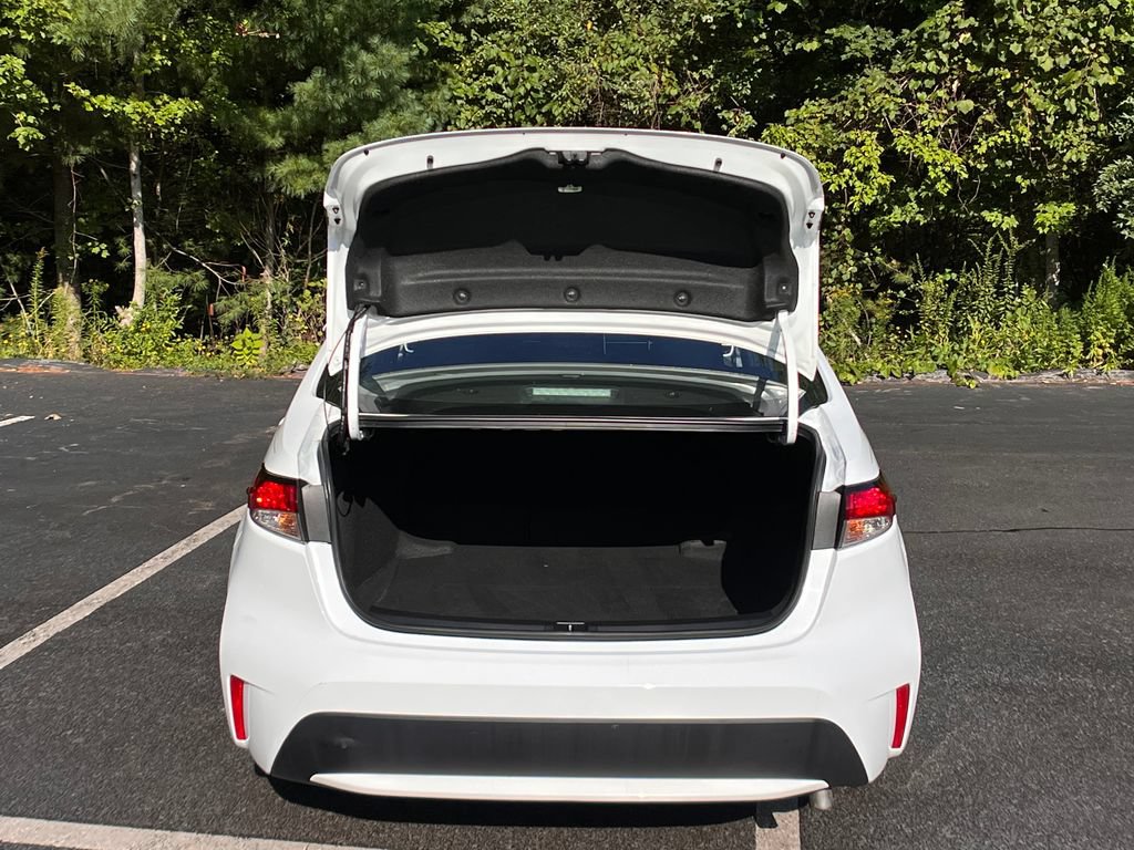 2021 Toyota Corolla LE - Photo 20