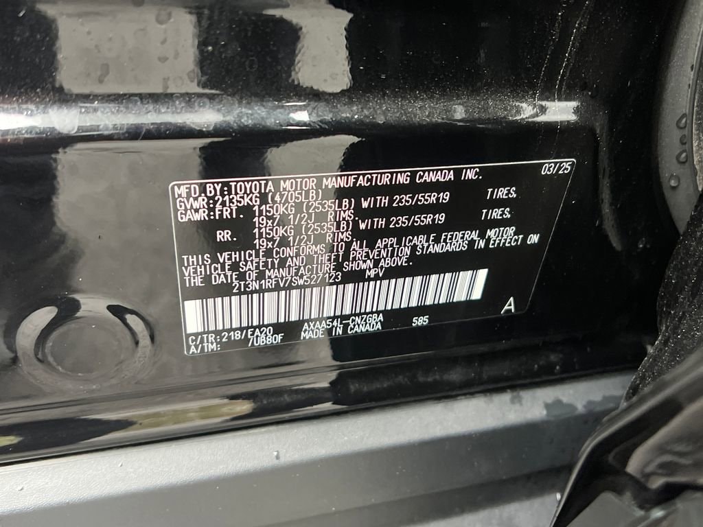 2025 Toyota RAV4 Limited - Photo 28