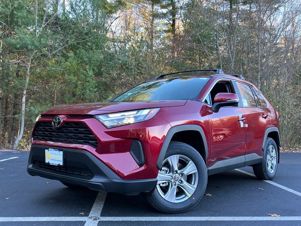 2025 Toyota RAV4 XLE's photo