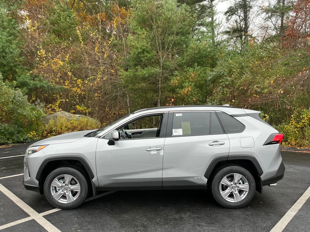 New 2025 Toyota RAV4 Hybrid XLE SUV