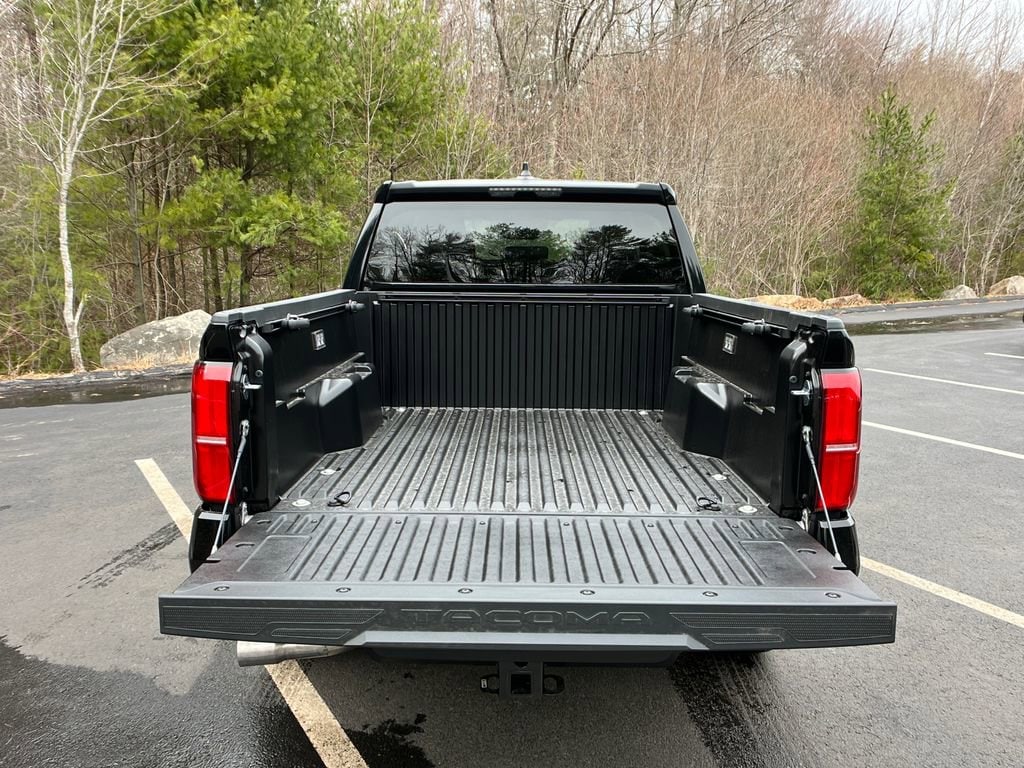 2026 Toyota Tacoma SR5 - Photo 23