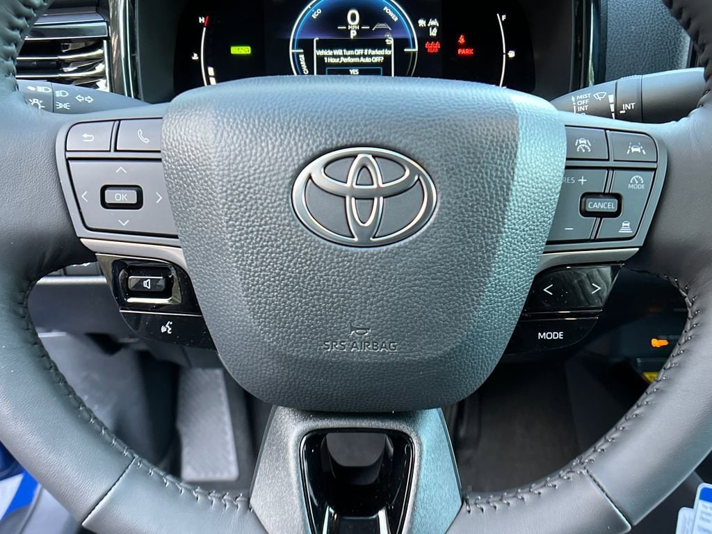 2026 Toyota Camry LE - Photo 14