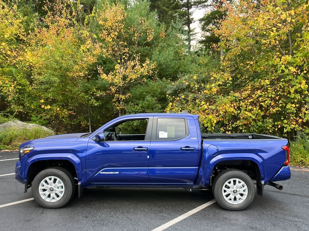 New 2025 Toyota Tacoma SR5 Truck Double Cab