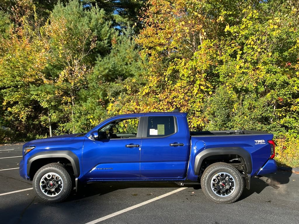 New 2025 Toyota Tacoma TRD Off-Road Truck Double Cab