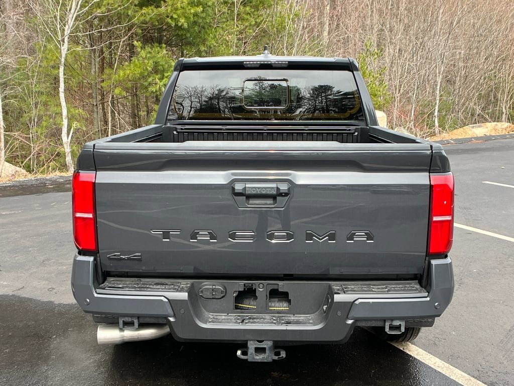 2026 Toyota Tacoma SR5 - Photo 4