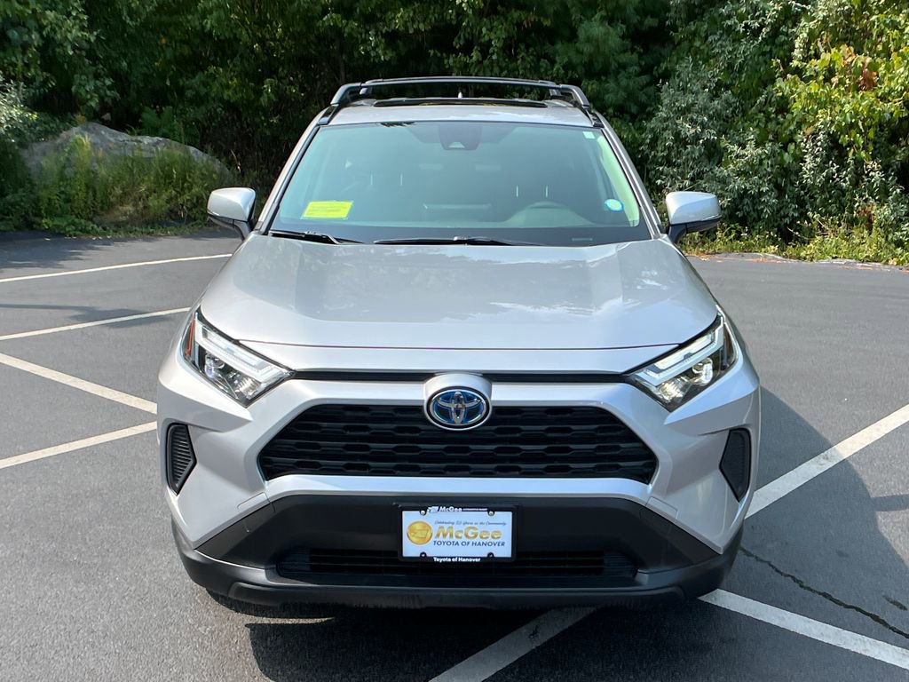 2023 Toyota RAV4 Hybrid XLE photo 2