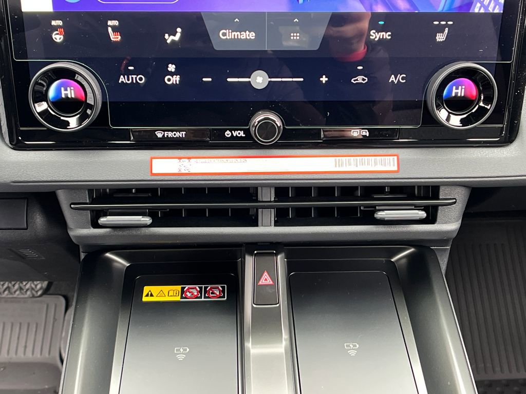 2026 Toyota bZ XLE - Photo 17
