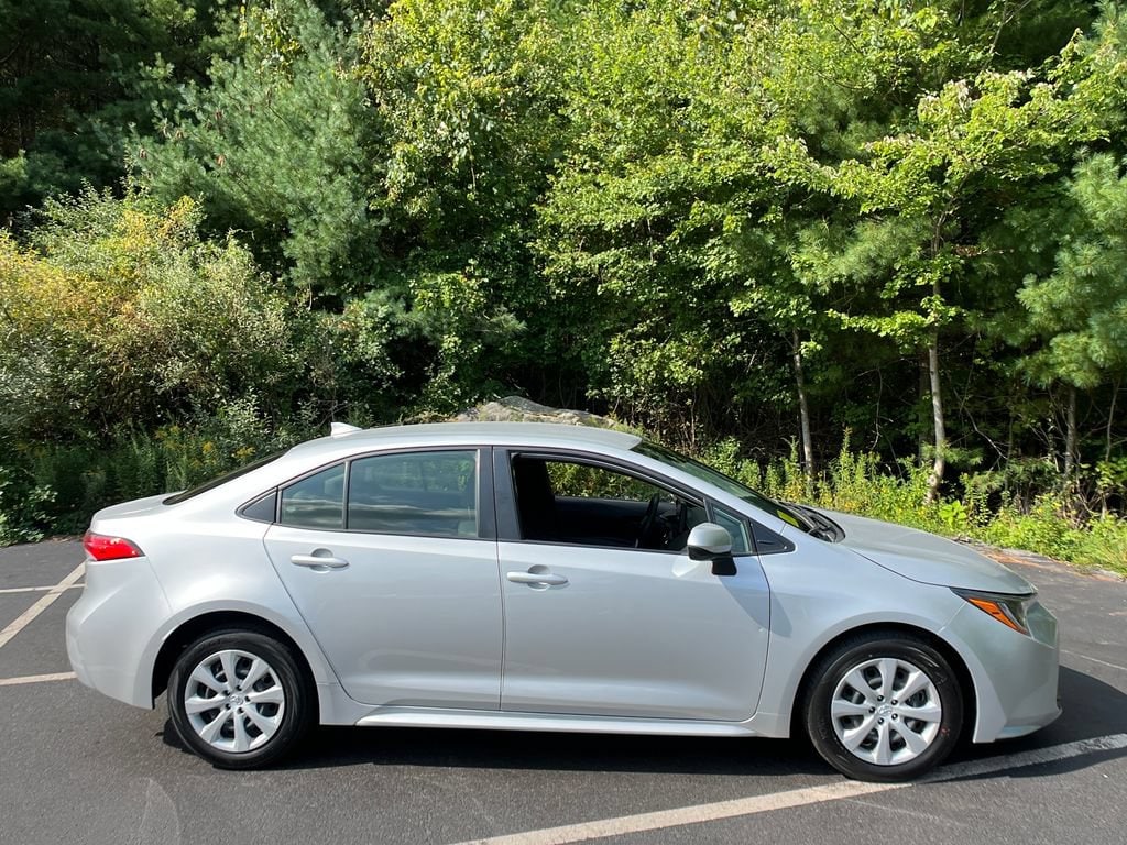 2023 Toyota Corolla LE - Photo 6
