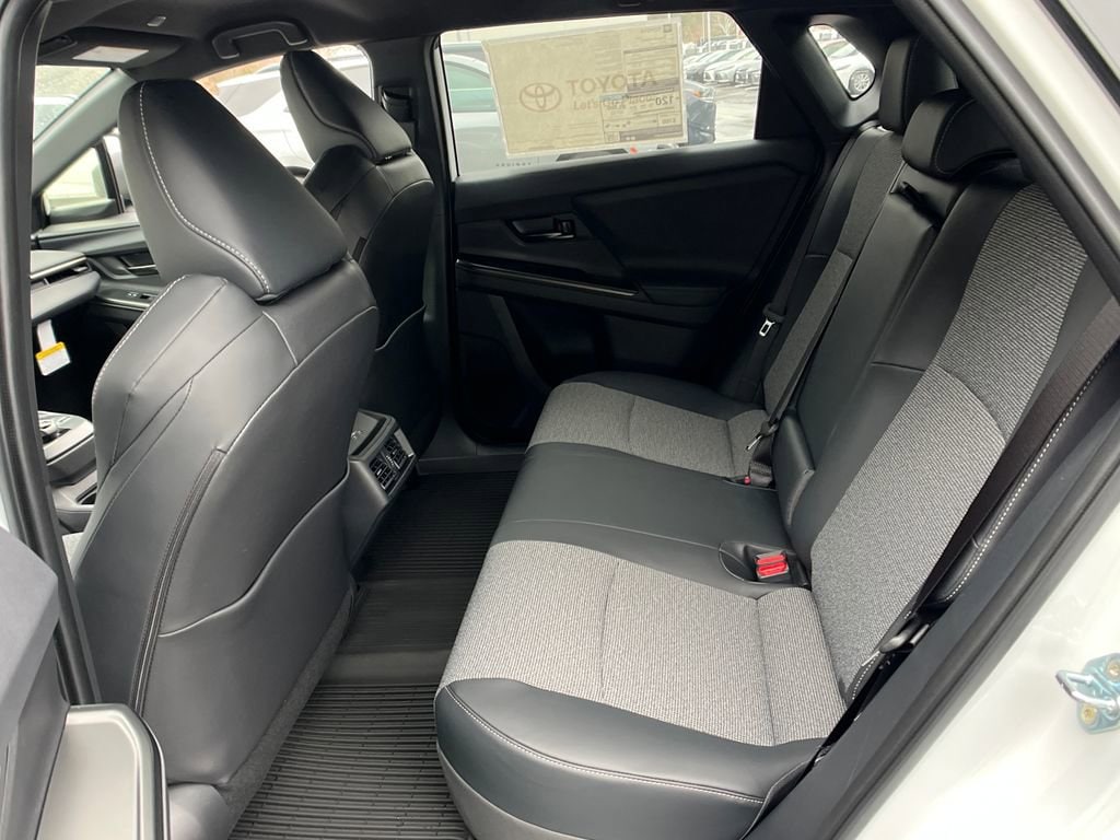 2026 Toyota bZ XLE - Photo 21