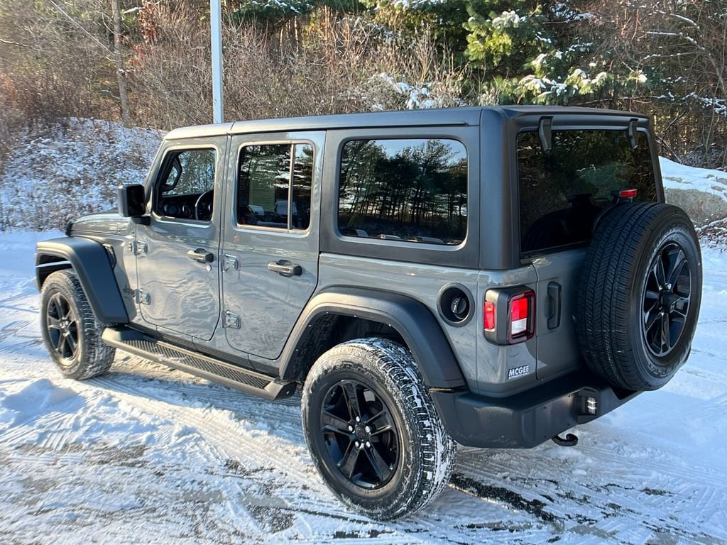 Used 2022 Jeep Wrangler Unlimited Sport SUV