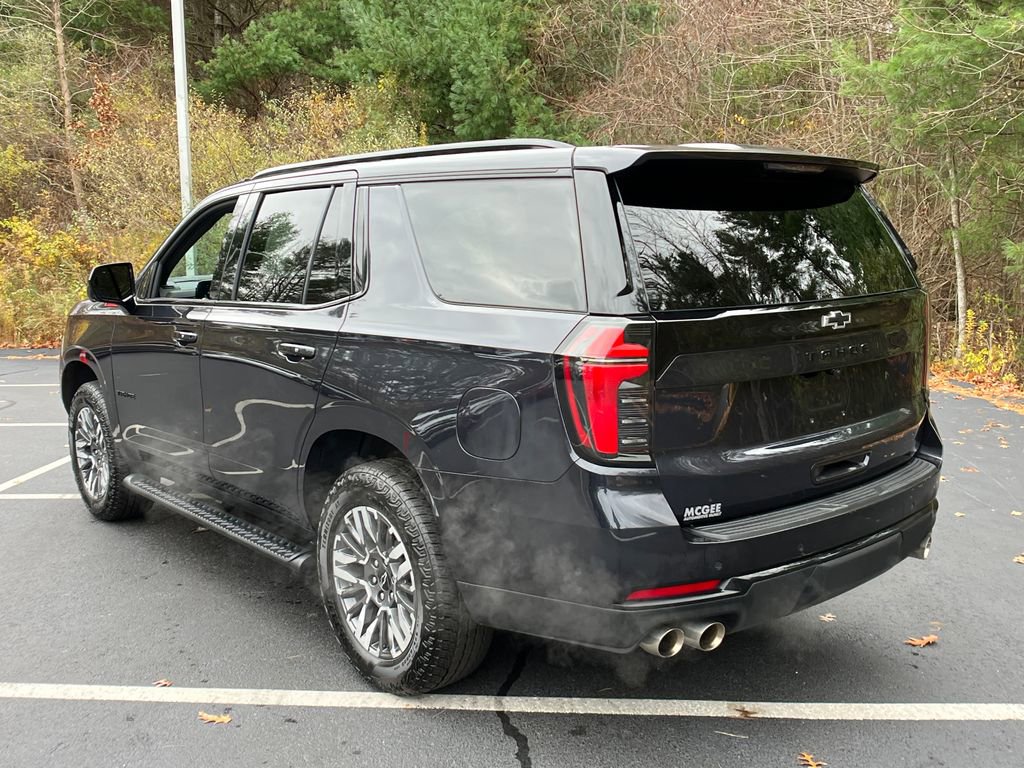 2025 Chevrolet Tahoe Z71 photo 2