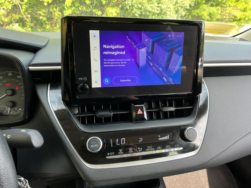 2023 Toyota Corolla LE - Photo 17