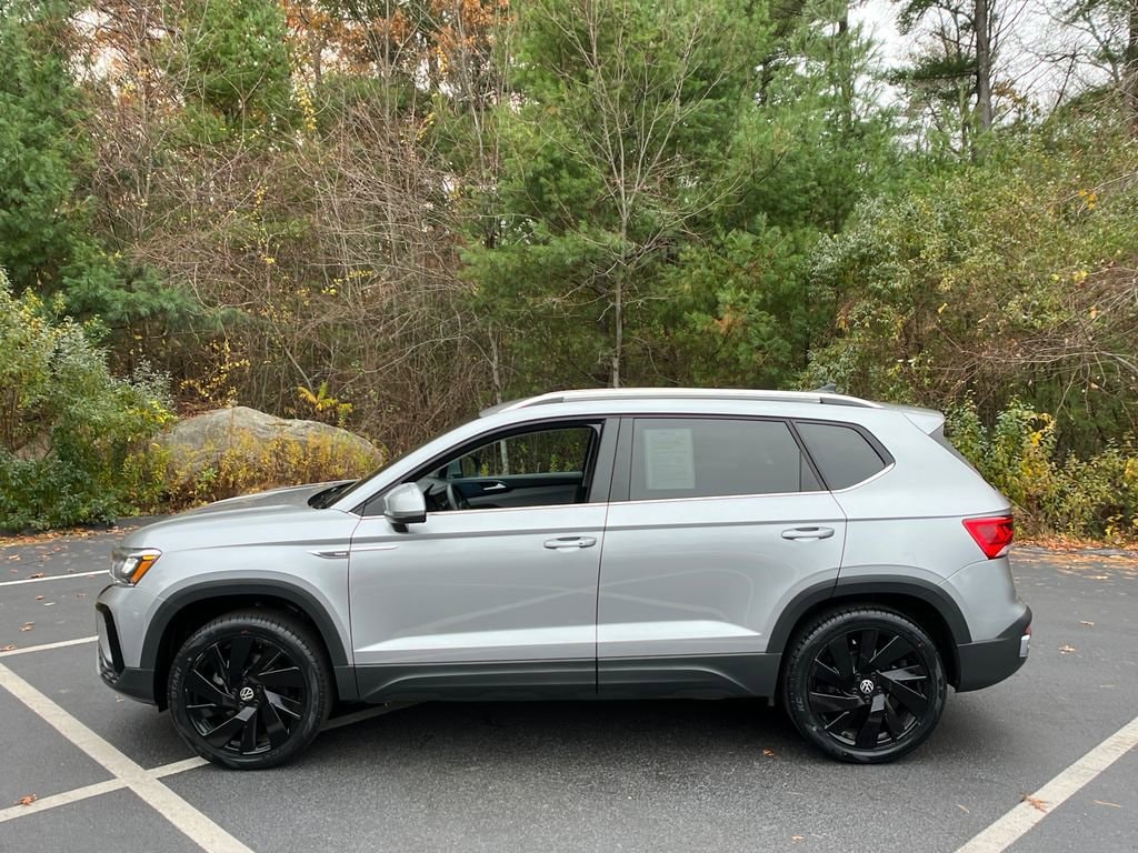 Used 2024 Volkswagen Taos 1.5T SE SUV