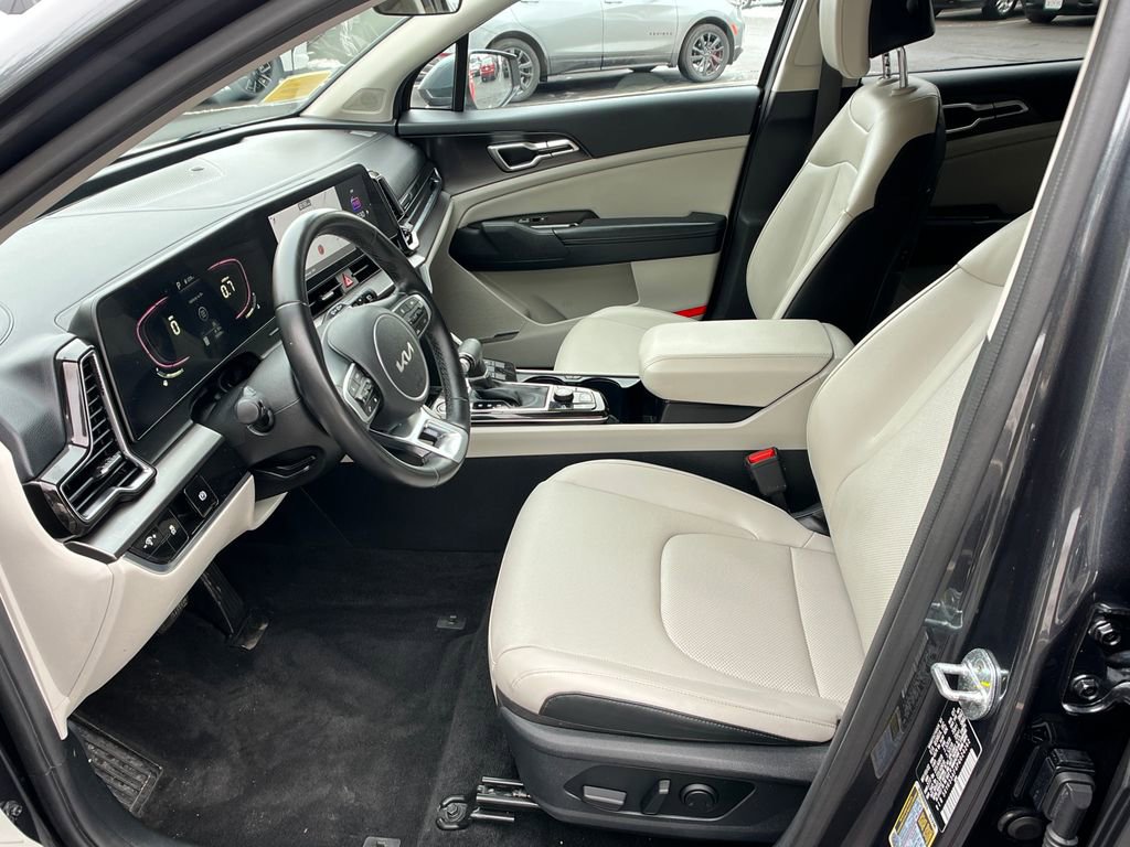 2023 Kia Sportage EX - Photo 9