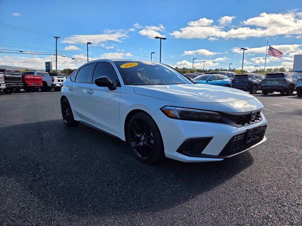 2023 Honda Civic Sport Hatchback photo 4