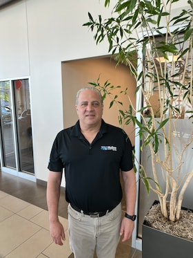 Staff member Joe A from ID_572da55302c4