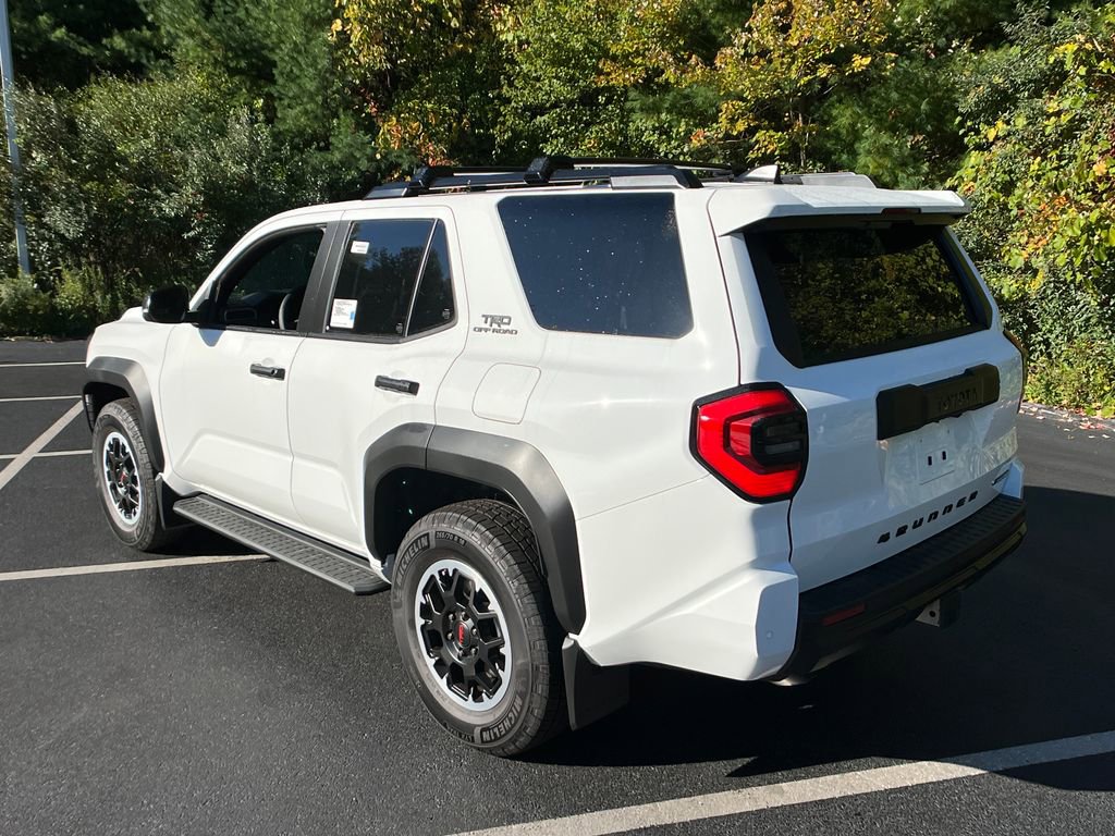 2025 Toyota 4Runner TRD Off-Road photo 3