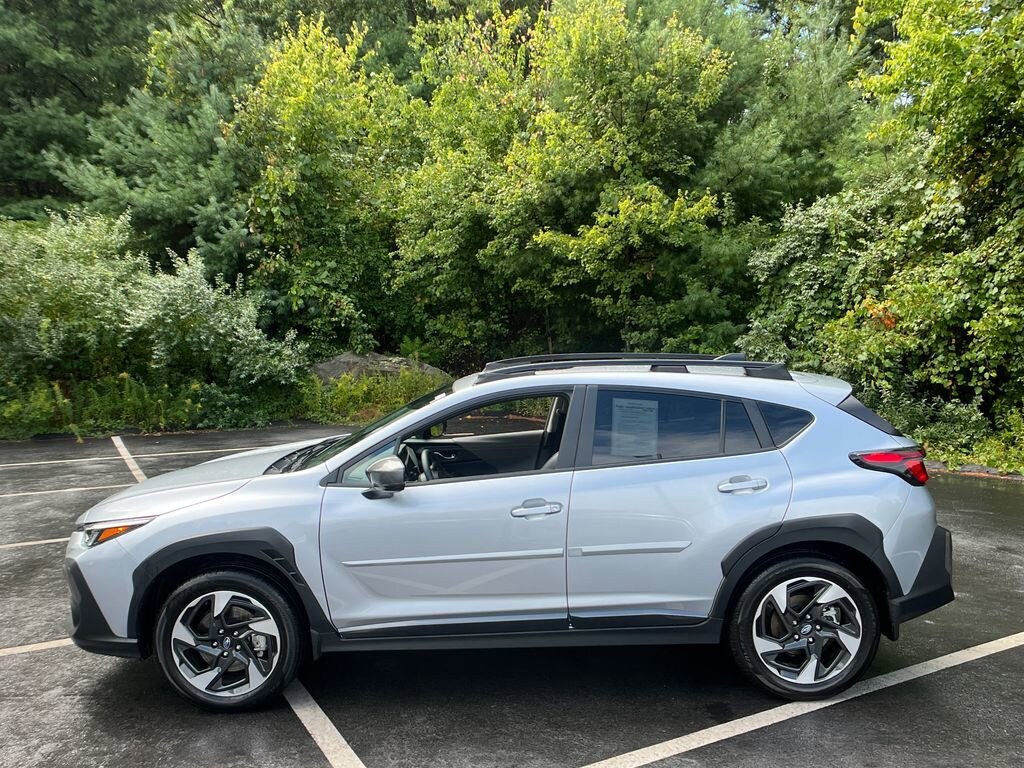2024 Subaru Crosstrek Limited photo 2