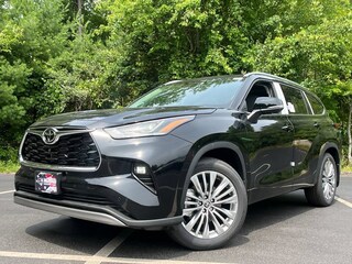 2026 Toyota Highlander Platinum SUV