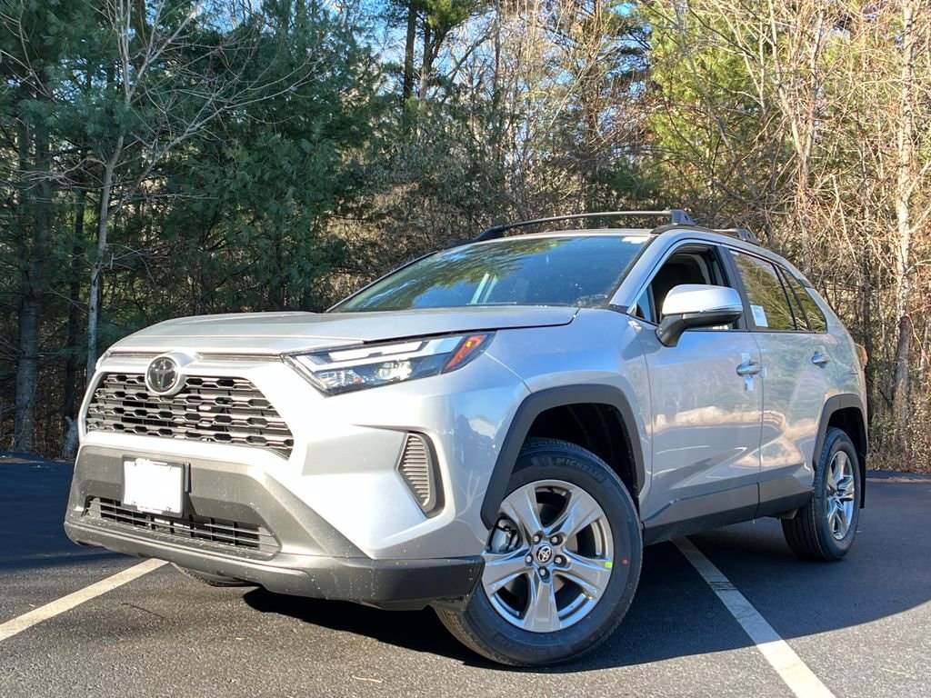 2025 Toyota RAV4 XLE's photo