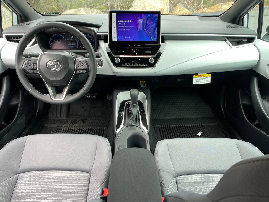 2026 Toyota Corolla SE - Photo 13
