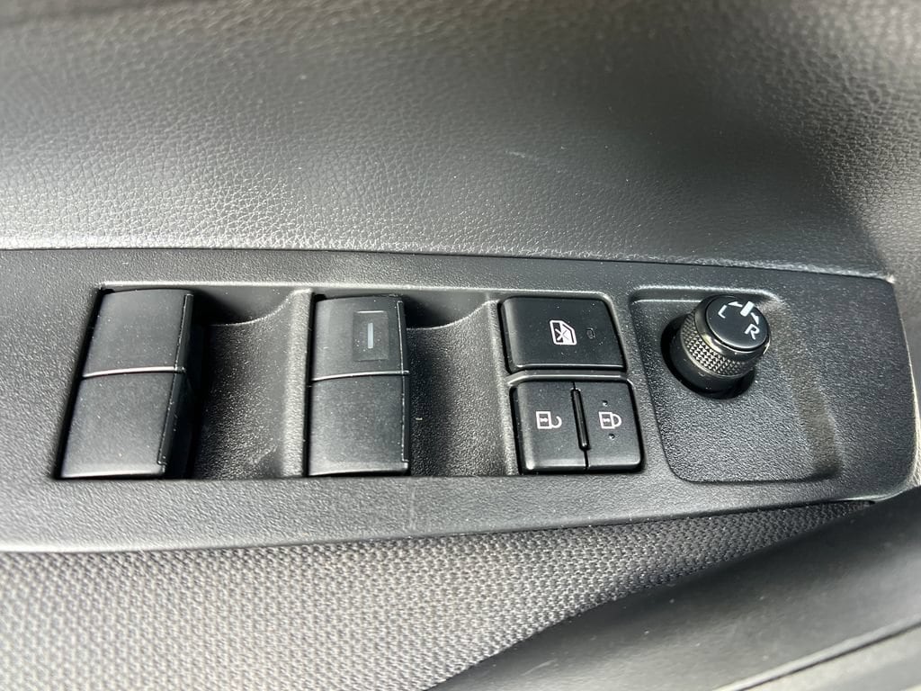 2023 Toyota Corolla LE - Photo 14