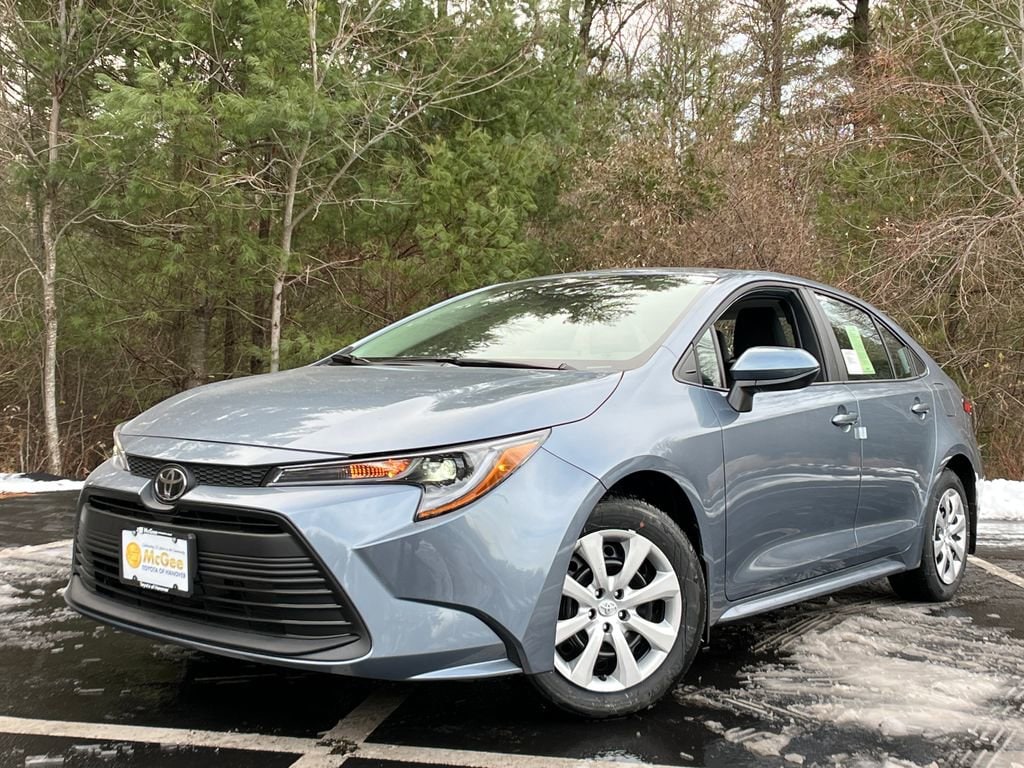 2026 Toyota Corolla LE's photo