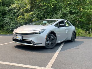 2025 Toyota Prius Plug-in Hybrid SE Hatchback
