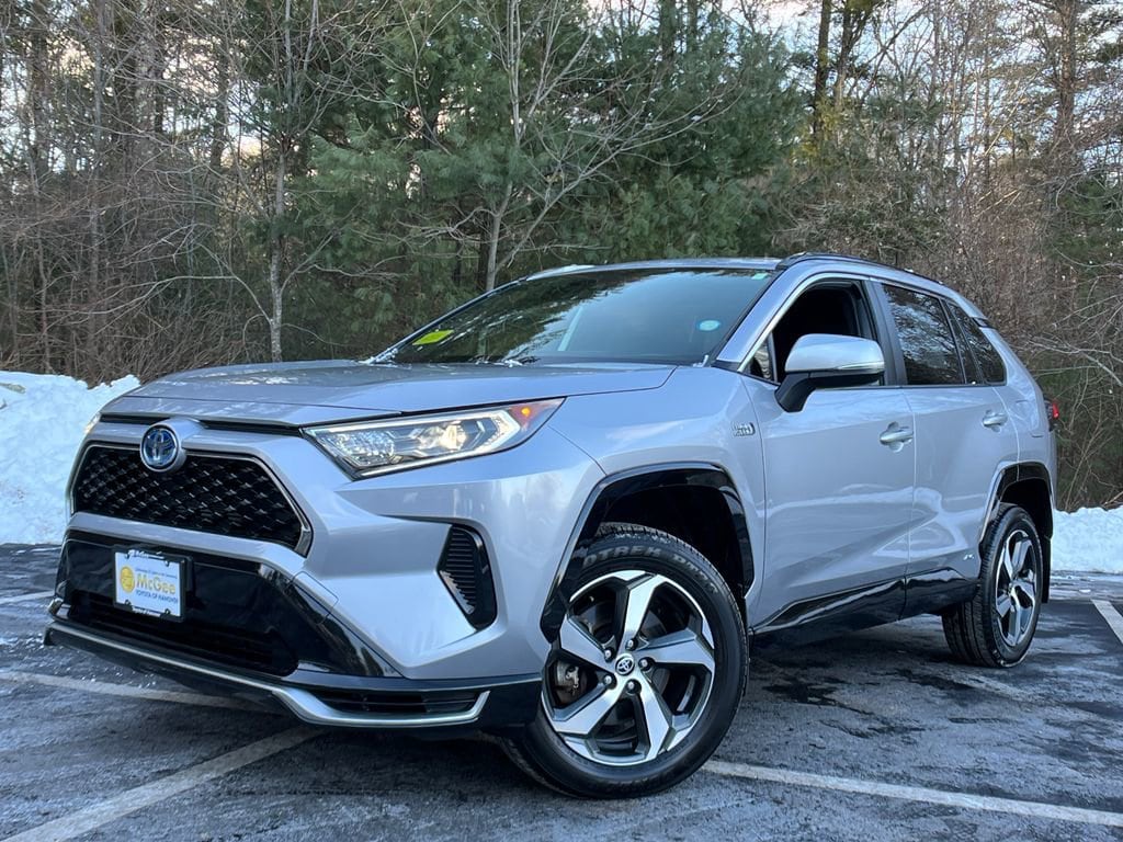 2021 Toyota RAV4 SE's photo