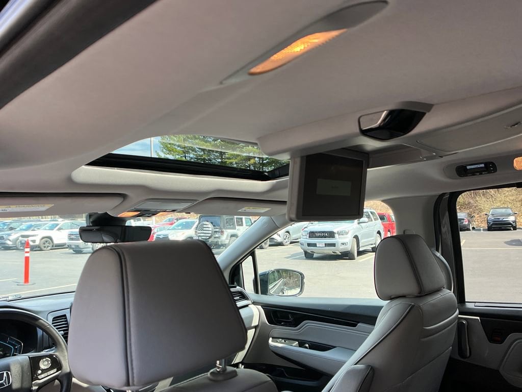 2022 Honda Odyssey Elite - Photo 23