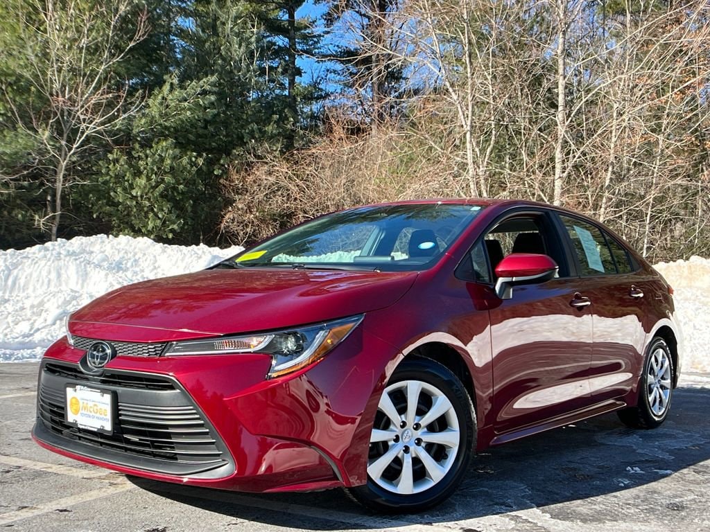 Used 2025 Toyota Corolla LE Sedan