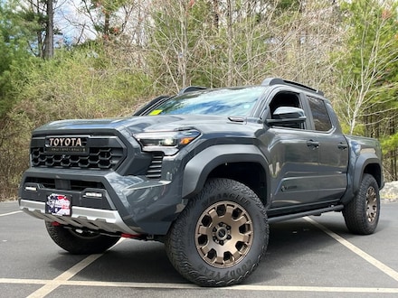 2025 Toyota Tacoma i-FORCE MAX Trailhunter Truck Double Cab