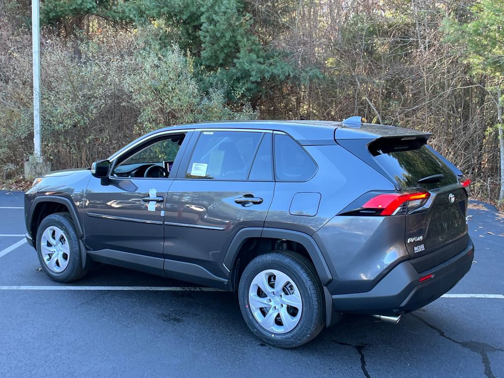 2025 Toyota RAV4 LE photo 2