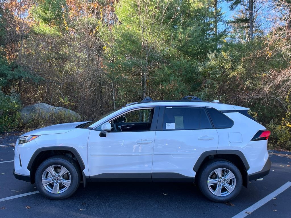New 2025 Toyota RAV4 XLE SUV