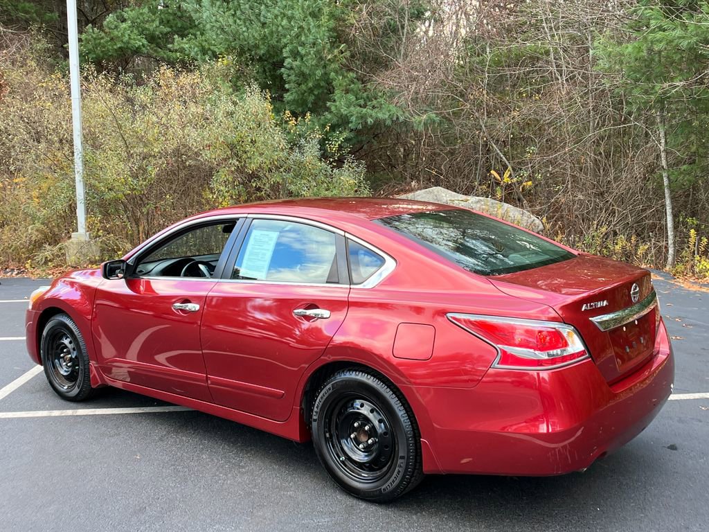 2015 Nissan Altima 2.5 S photo 3