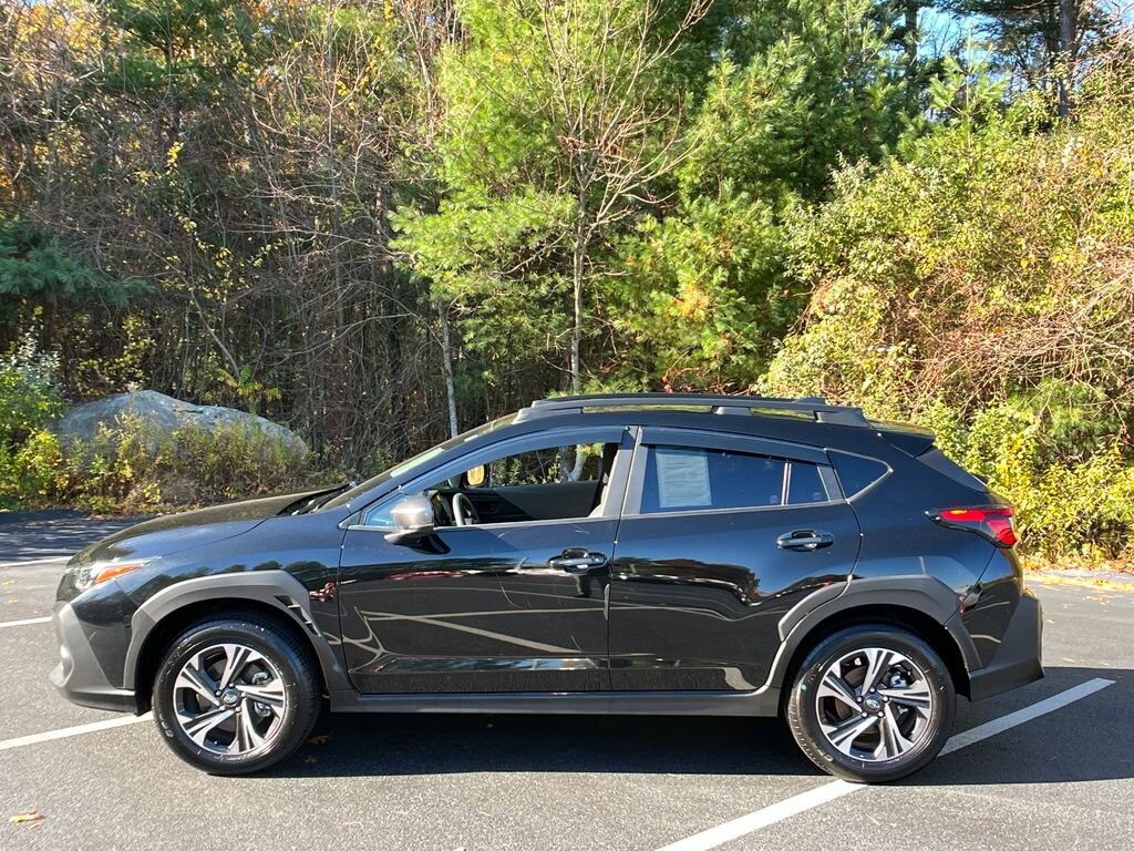 2025 Subaru Crosstrek Premium photo 2