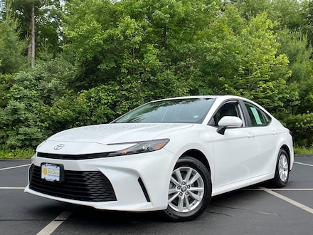 2025 Toyota Camry LE Sedan