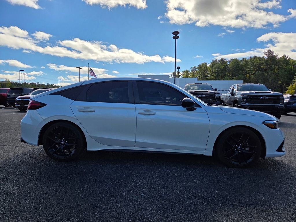 2023 Honda Civic Sport Hatchback photo 3