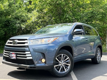 2018 Toyota Highlander XLE V6 SUV