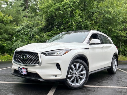 2022 INFINITI QX50 LUXE SUV