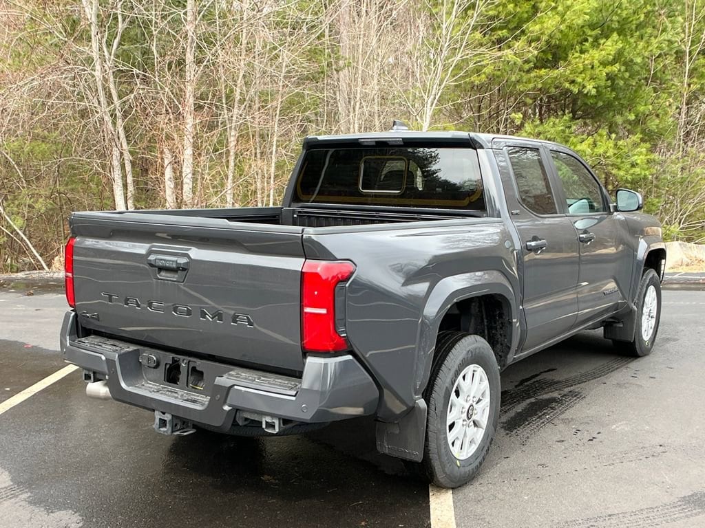 2026 Toyota Tacoma SR5 - Photo 5