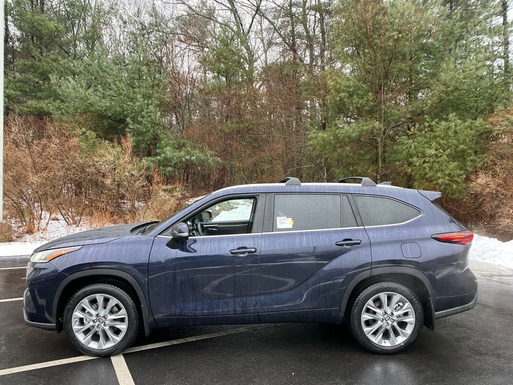 New 2026 Toyota Highlander Limited SUV