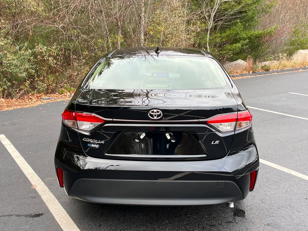 2023 Toyota Corolla LE photo 4