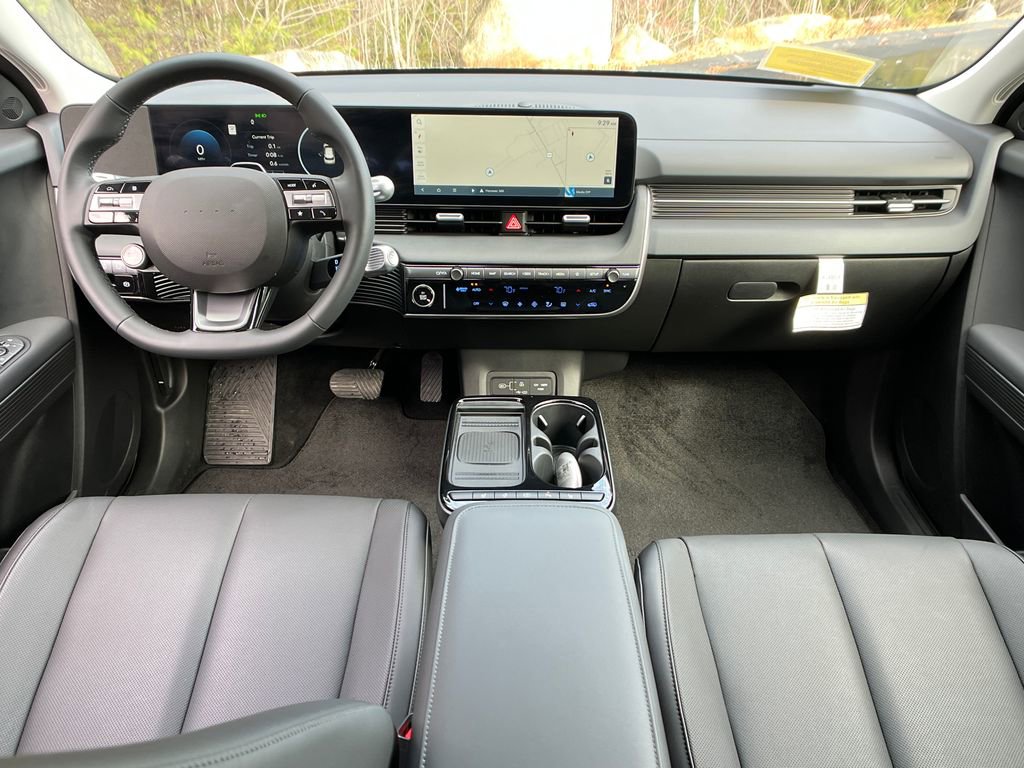 2025 Hyundai IONIQ 5 SEL - Photo 13
