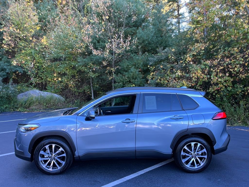 Used 2023 Toyota Corolla Cross XLE SUV