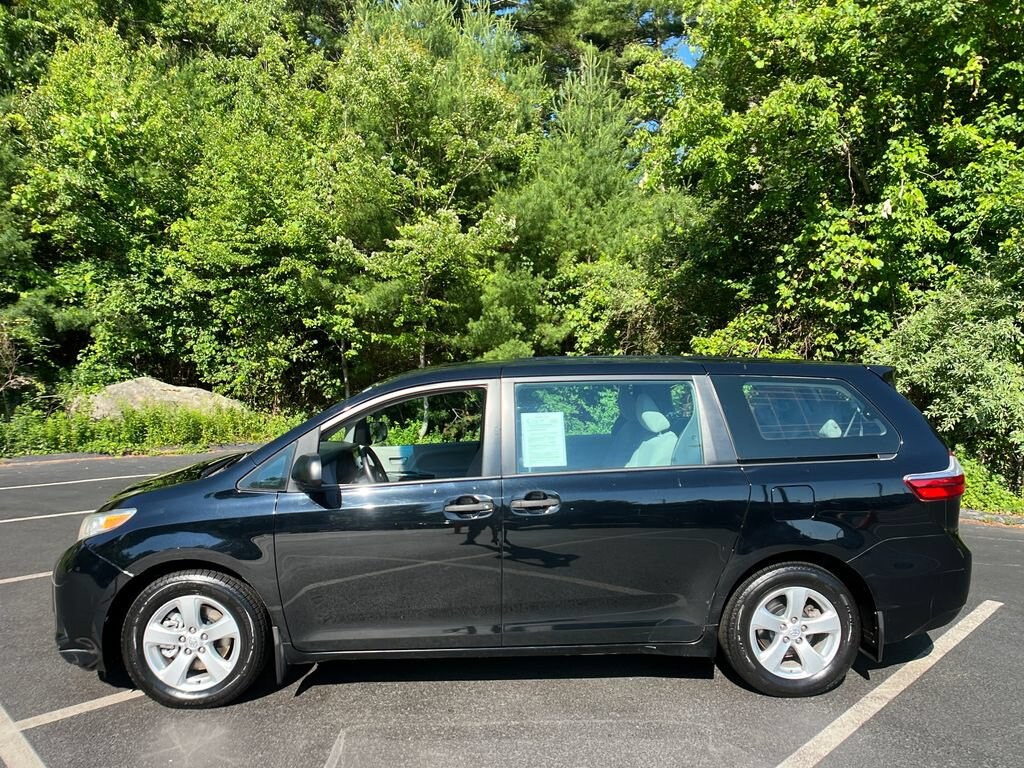 Used 2017 Toyota Sienna L with VIN 5TDZZ3DC4HS825275 for sale in Pittsfield, MA