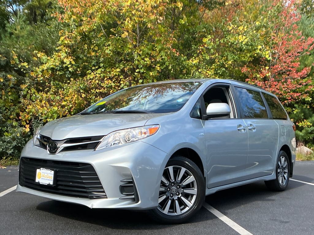 2020 Toyota Sienna Van  2020 Toyota Sienna Van